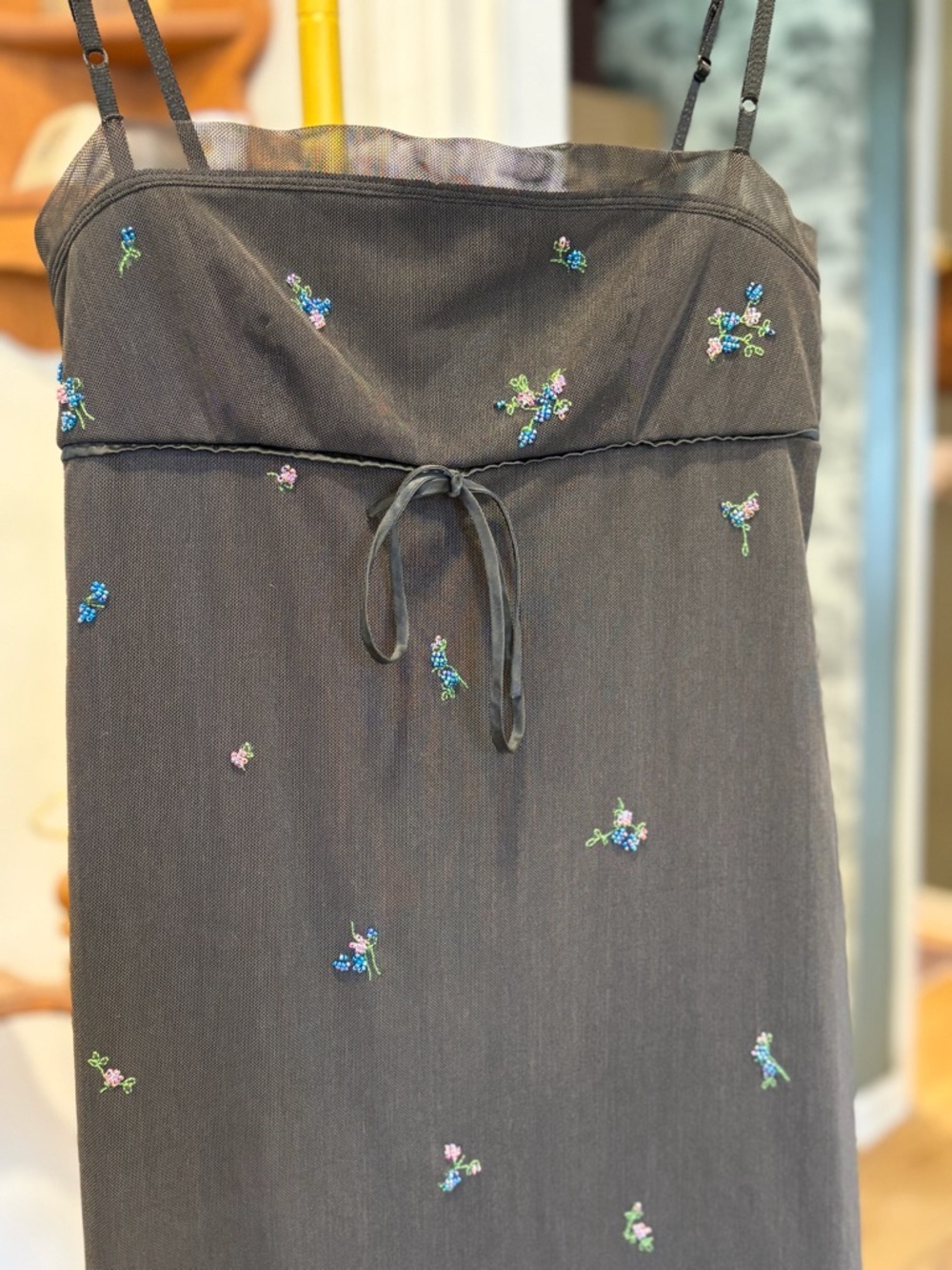 Black BCBG Maxazria vintage Floral-Embroidered Beaded Slip Dress - Women - Picture 2 of 11